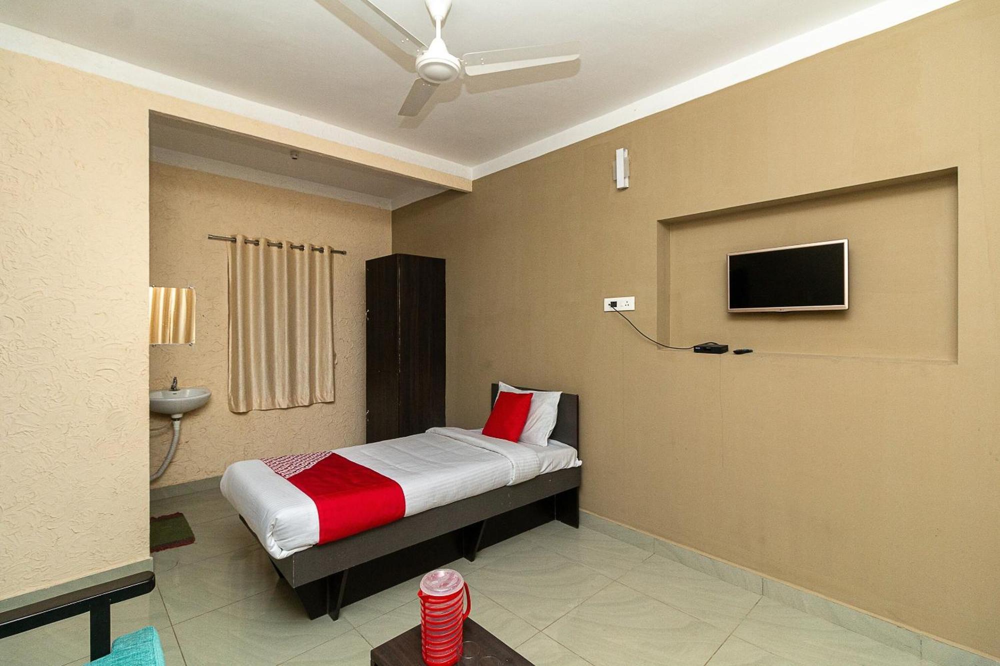 Oyo Green Hills Villa Kuttālam Eksteriør billede